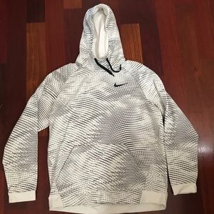 Men’s Nike sweatshirt